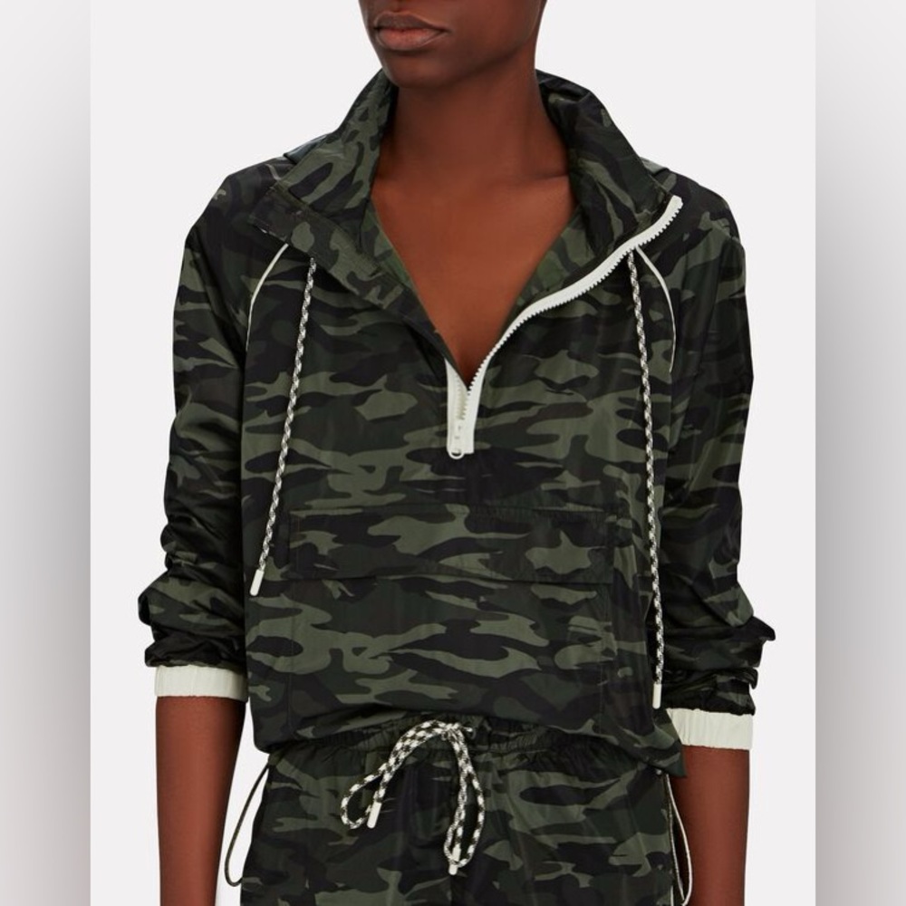 Bandier x SOLID & STRIPED SPORT Passport Camouflage Windbreaker XS Olive Army